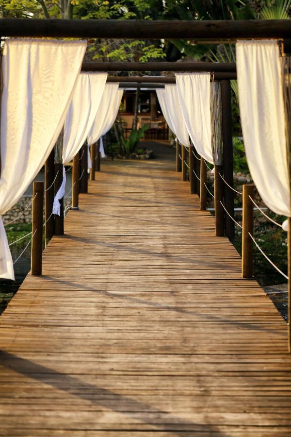Hotel Maya Internacional Flores Exterior photo